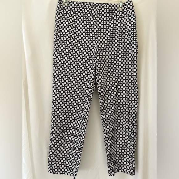 Talbots Pants - TALBOTS Women’s crop pants.  Black w/white circle pattern. Size 2